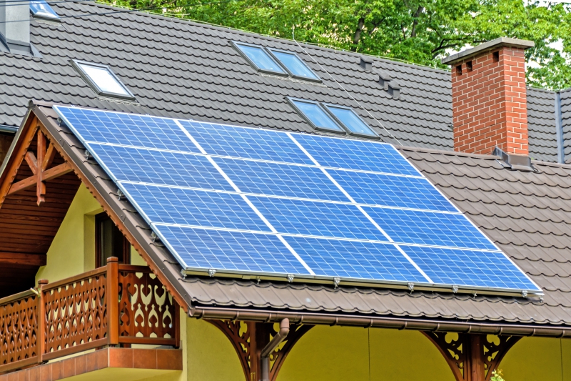 chauffagiste-AURIBEAU SUR SIAGNE-min_solar-panels-1477987